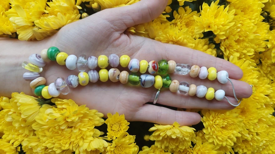 Esimesed enda tehtud helmed ongi valmis!