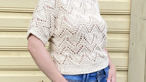 Toreda mustri ja lõikega kampsun