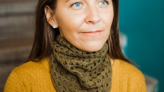 Heegelda lihtne motiiv kaelarätiks!