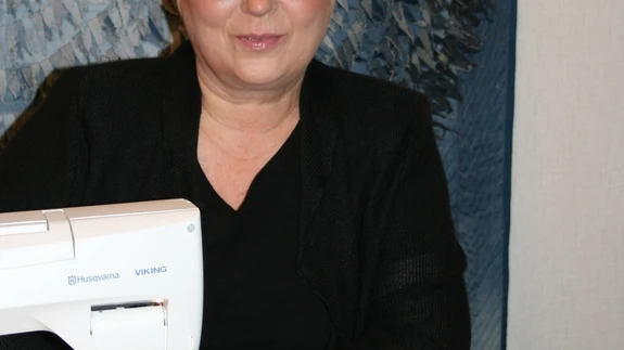 Käsitöömeister Marja Matiisen.